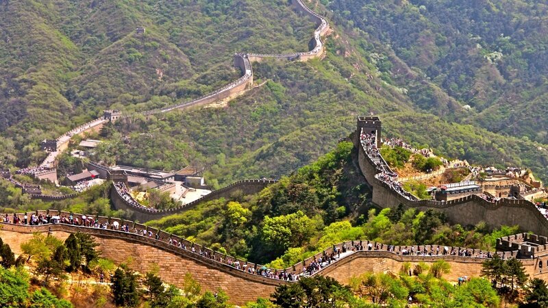 Great Wall of China — Green, Bustling