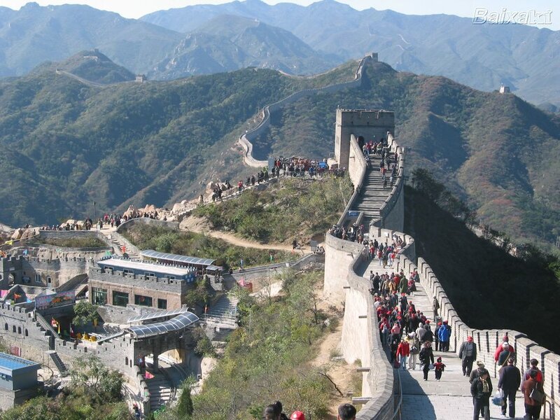 Great Wall of China — Green, Crowded