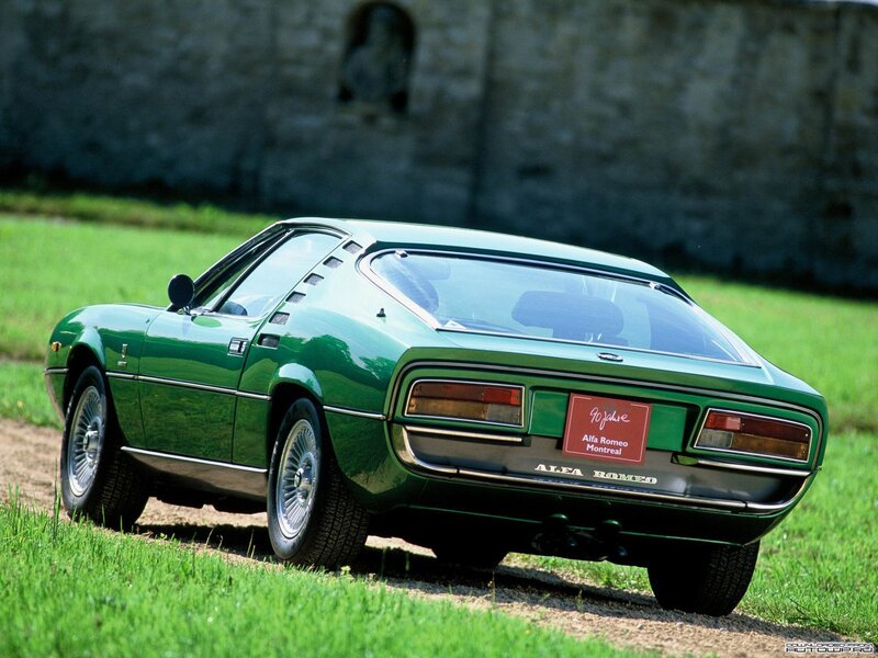 Green Alfa Romeo Montreal