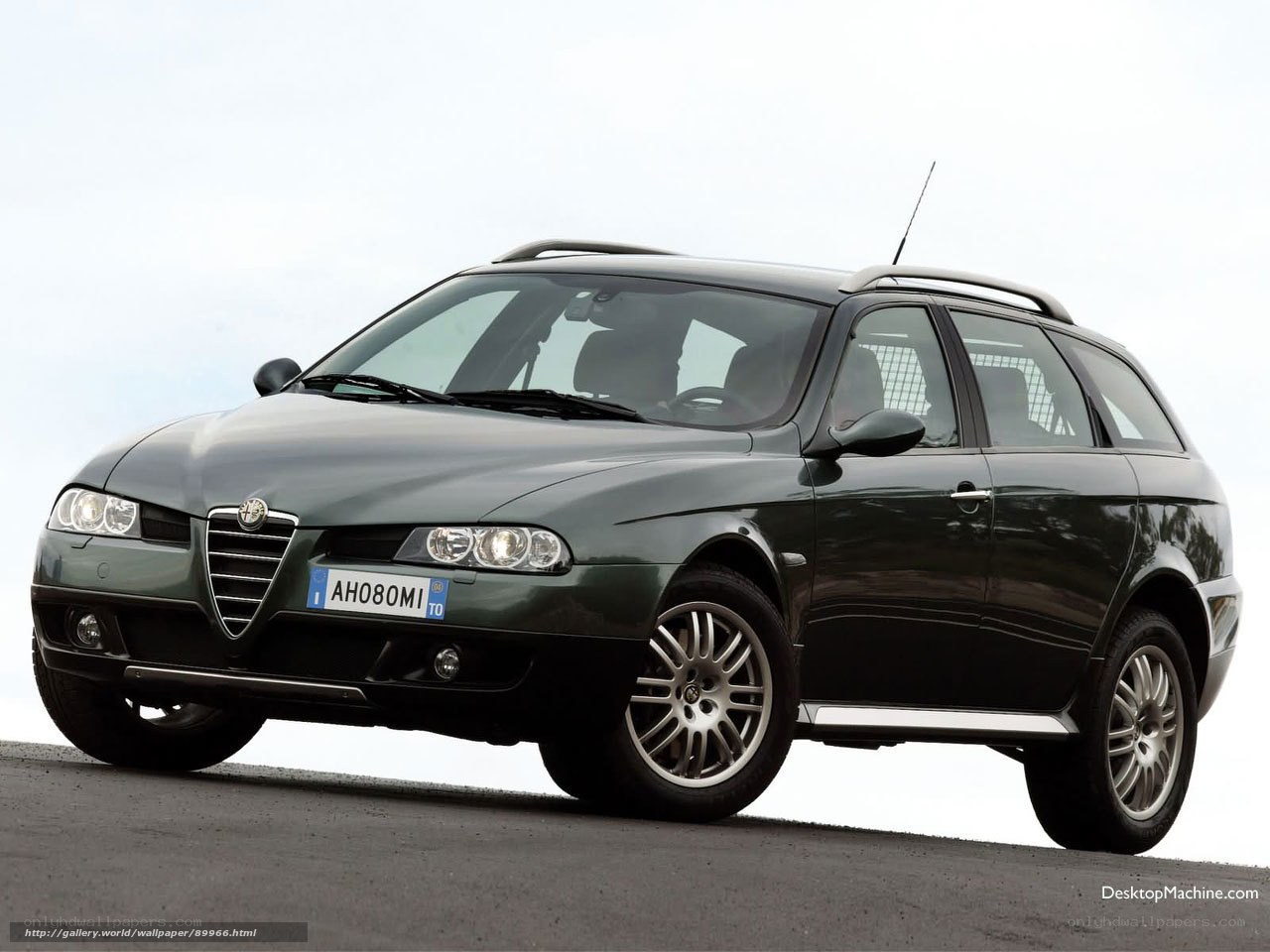 green alfa romeo station wagon
