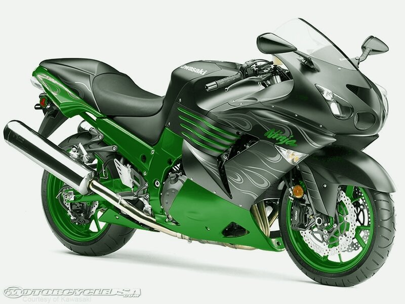 Green and Black Motorcycle — Neutral, Photograph, Seat, Exhaust, Windshield