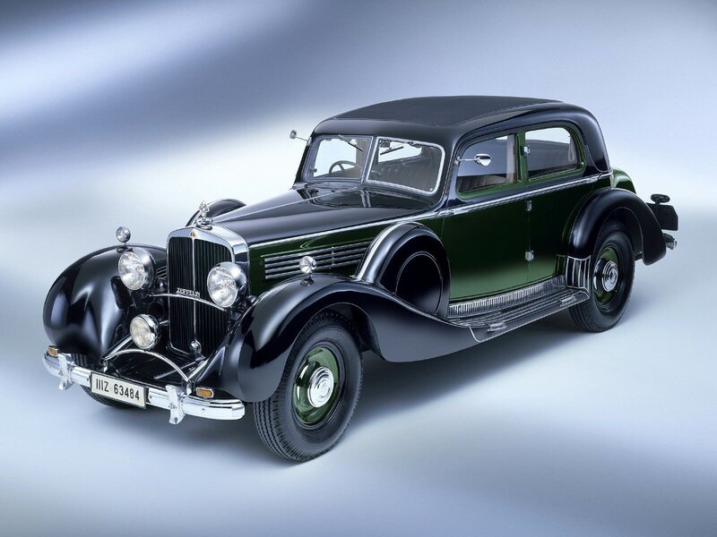 Green and Black Vintage Car — Dramatic, Photograph, Headlights