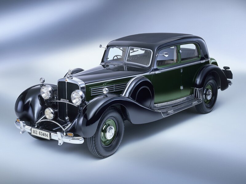 Green and Black Vintage Car — Dramatic