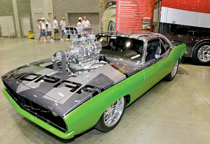 Green and Gray Muscle Car