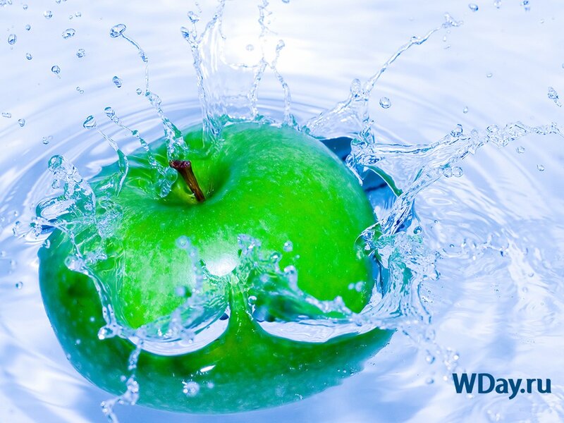 Green Apple in Water — Dynamic, Photograph, Splash, Stem, Blue