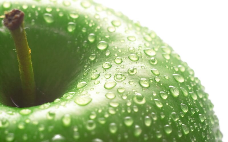Green Apple with Water Droplets — Fresh, Photograph, Stem