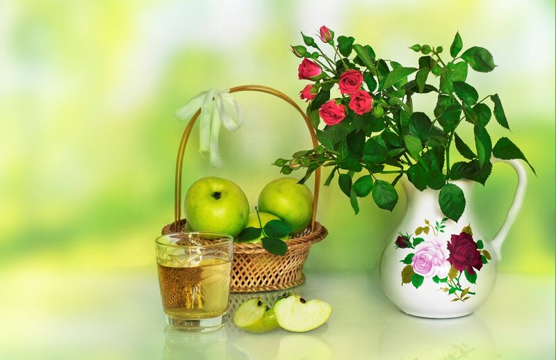 Green Apples and Roses