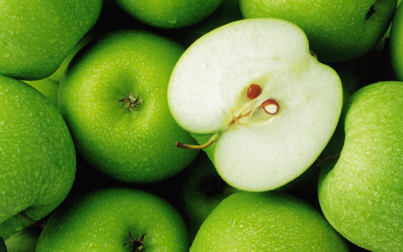 Green Apples in Pile — Fresh, Photograph