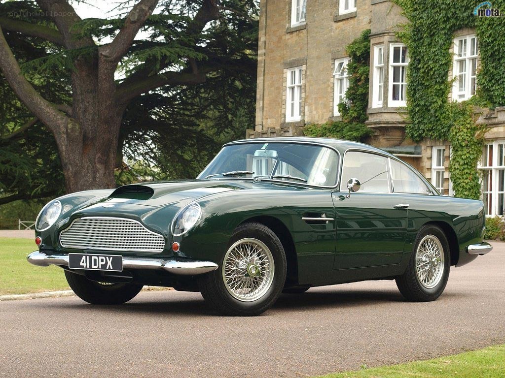 Green Aston Martin DB6