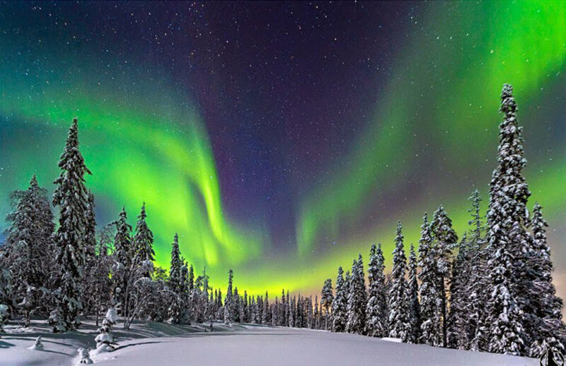 Green Aurora over Snow — Serene, Night