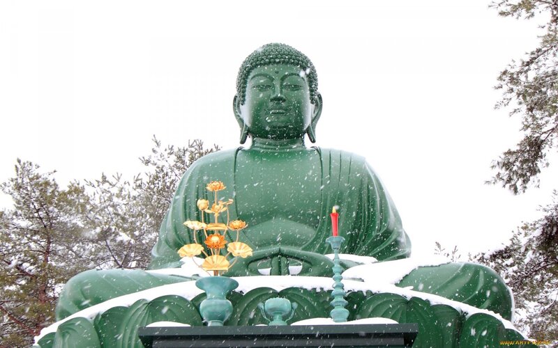 Green Buddha Statue