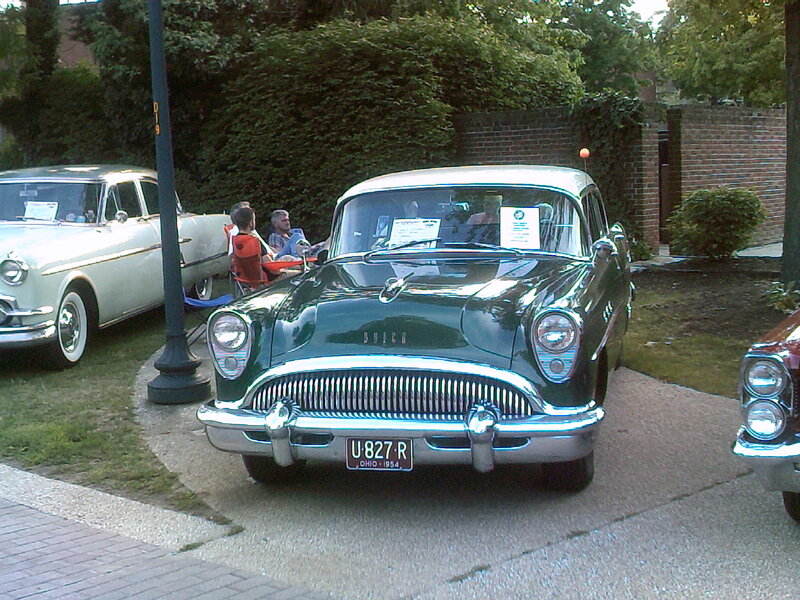 Green Buick Car