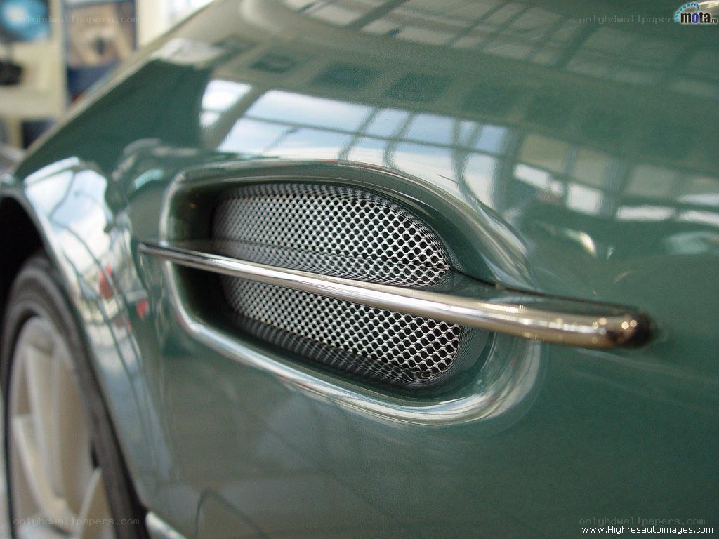 green car side vent detail