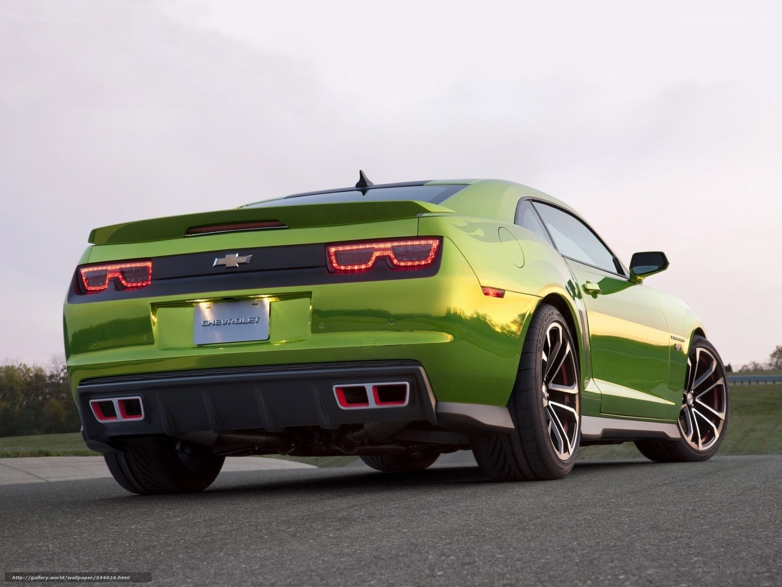 green chevrolet camaro