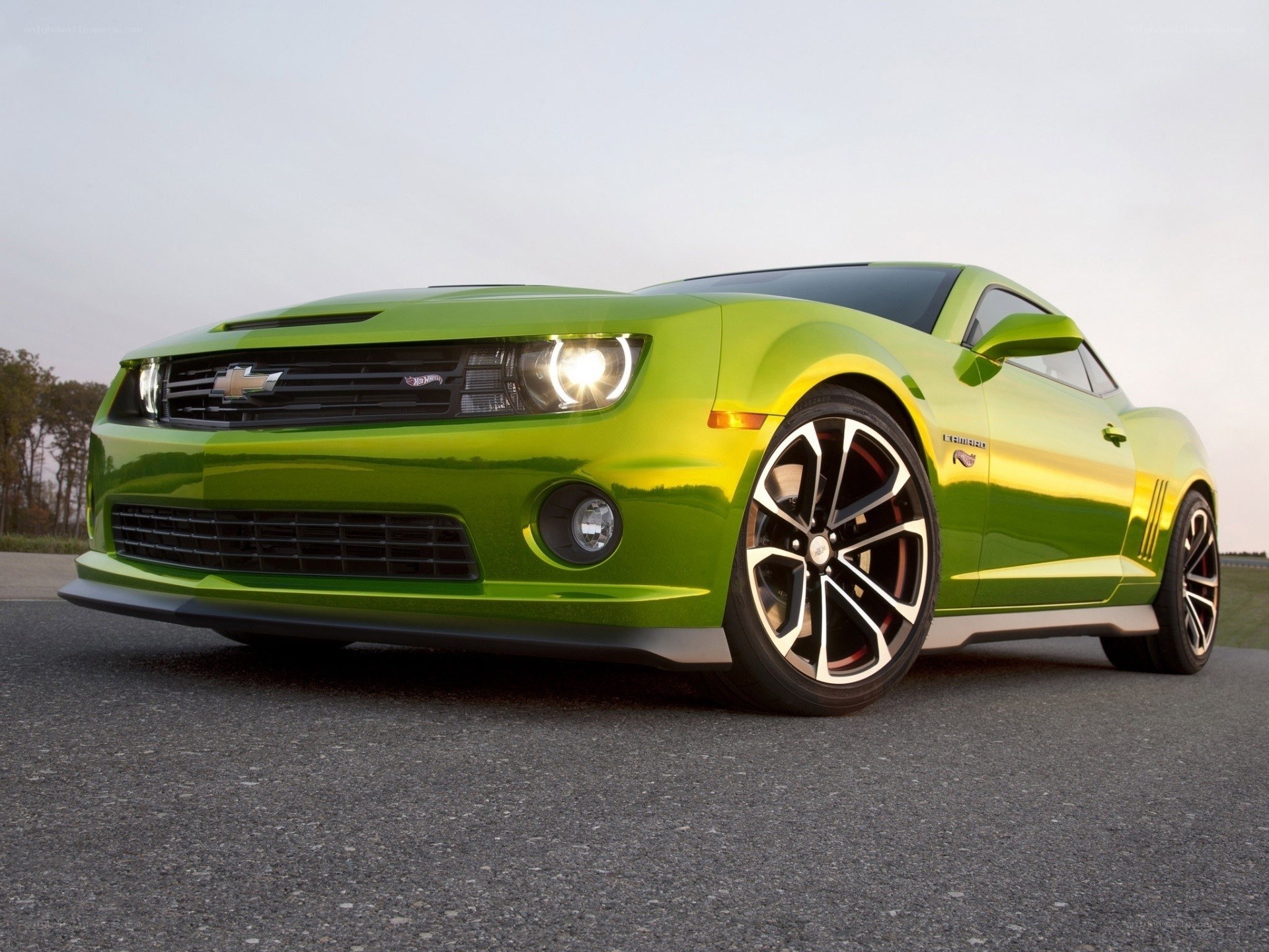 green chevrolet camaro concept