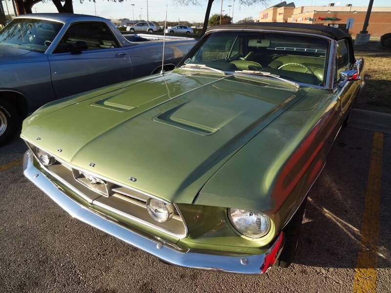 Green Classic Car — Olive Green