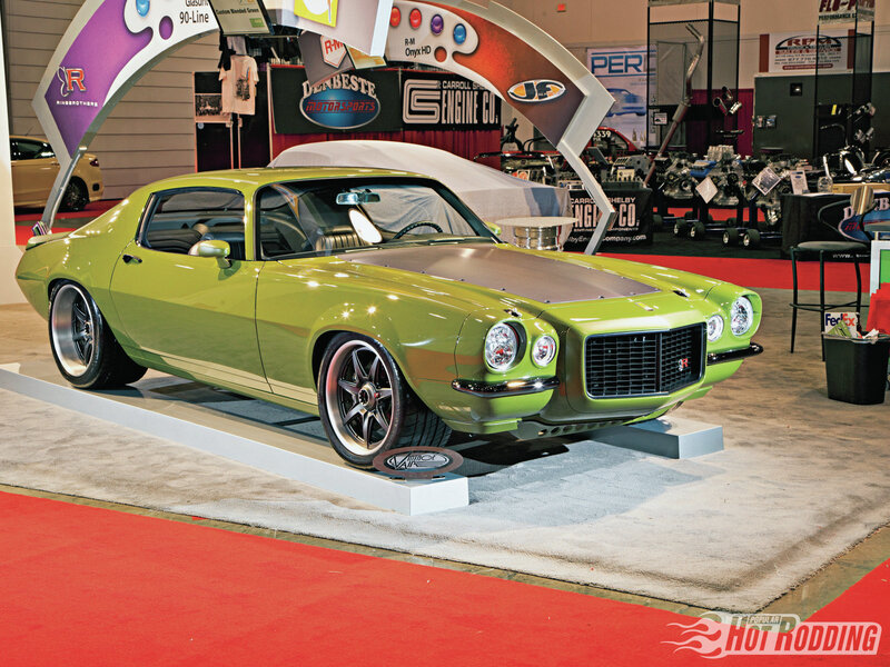 Green Classic Car — Showroom, Photograph