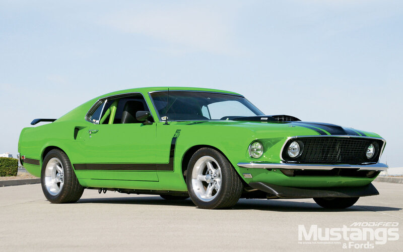 Green Classic Muscle Car — Calm, Afternoon