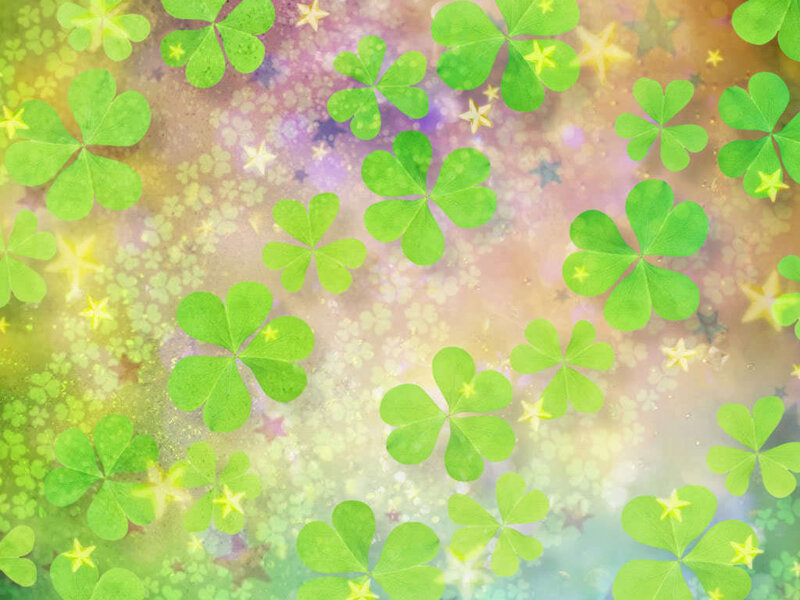 Green Clover Leaves — Dreamy