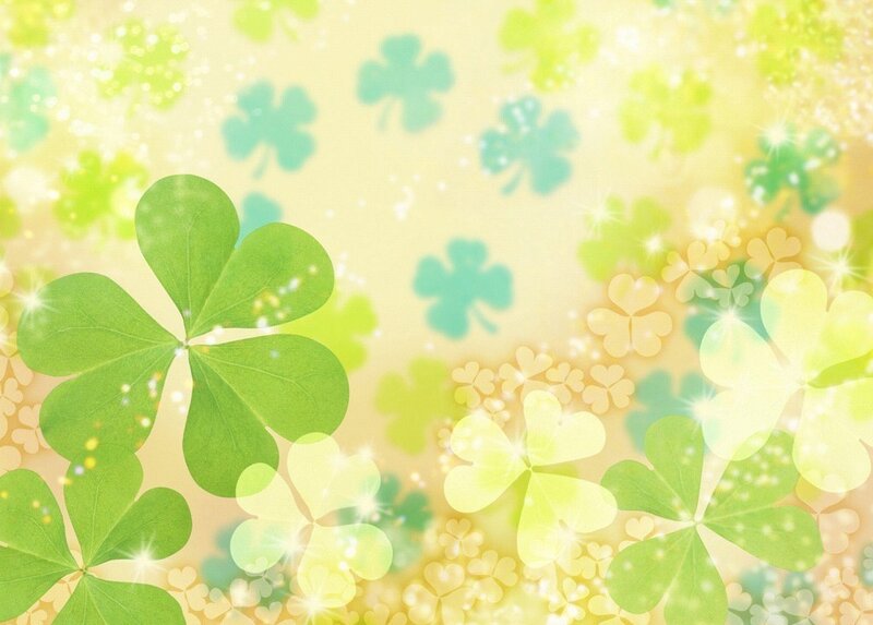 Green Clover Leaves — Festive
