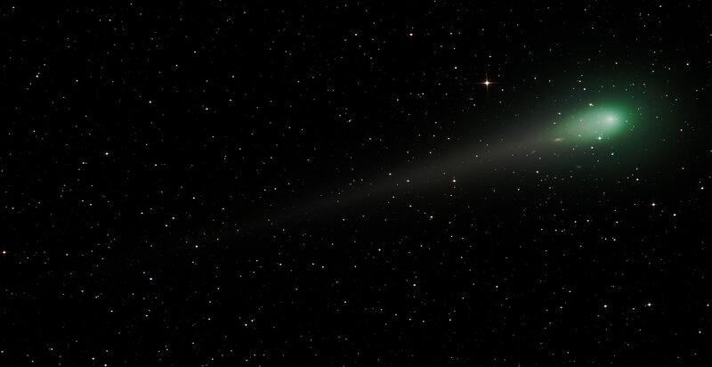 Green Comet in Space — Black, Serene, Night