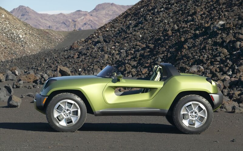Green Concept Car — Arid, Afternoon