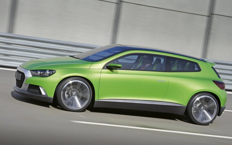 Green Concept Car — Dynamic, Afternoon