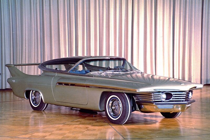 Green Concept Car — Showroom
