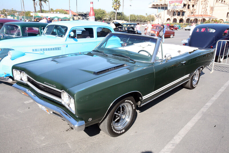 Green Convertible Car — Outdoor