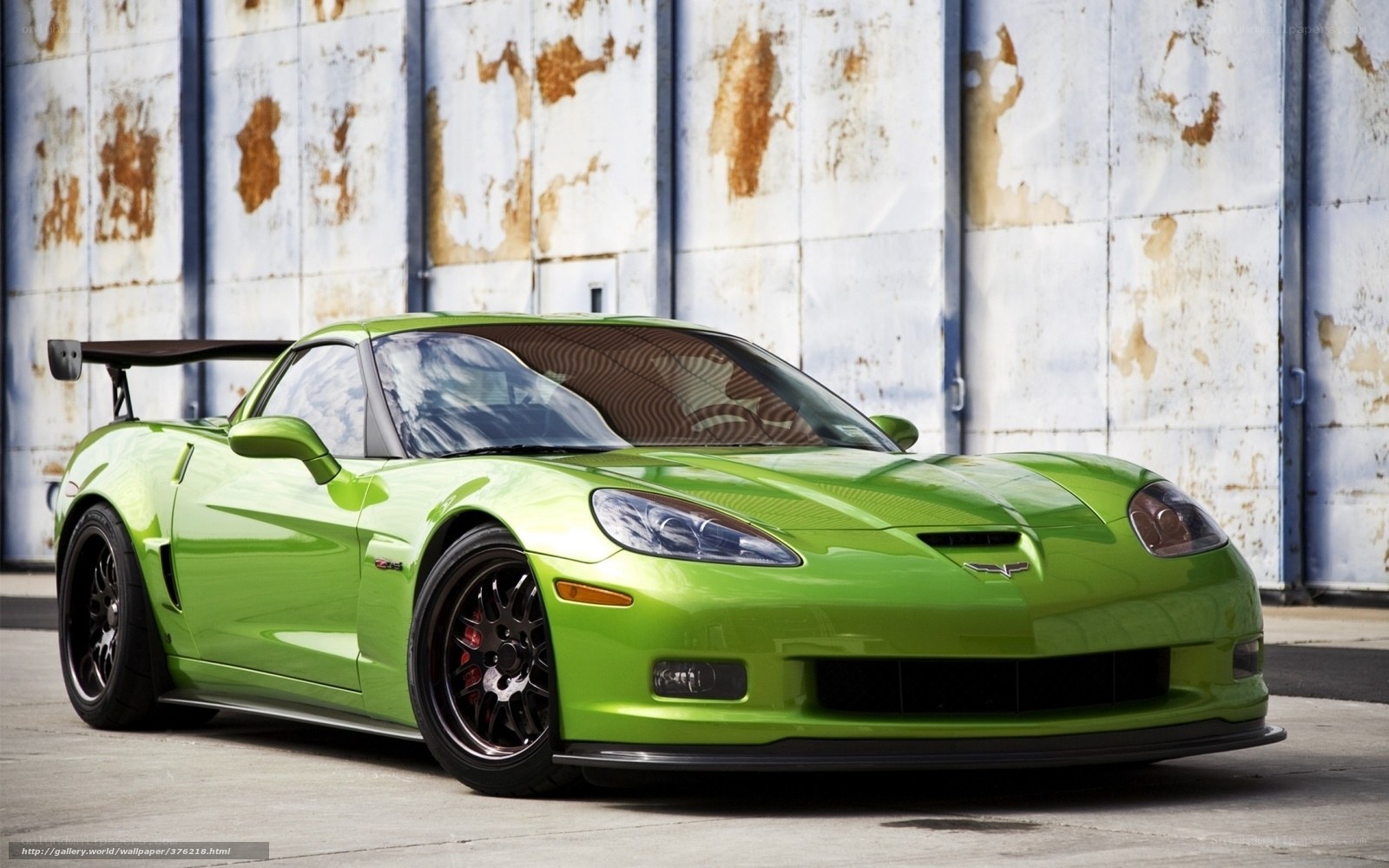 green corvette sports car