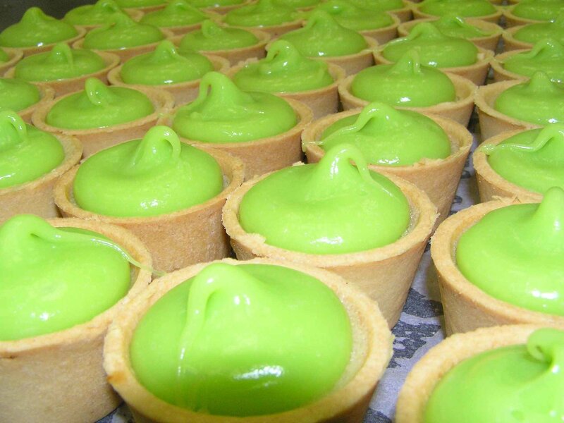 Green custard tarts