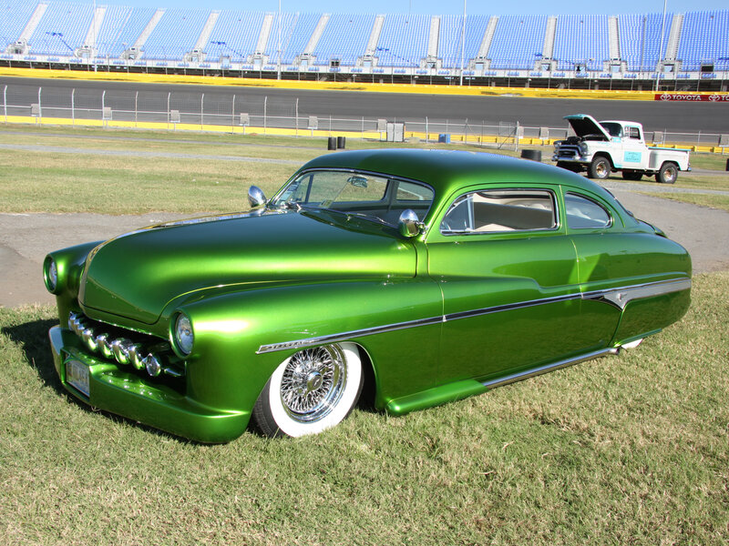 Green Custom Car — Calm