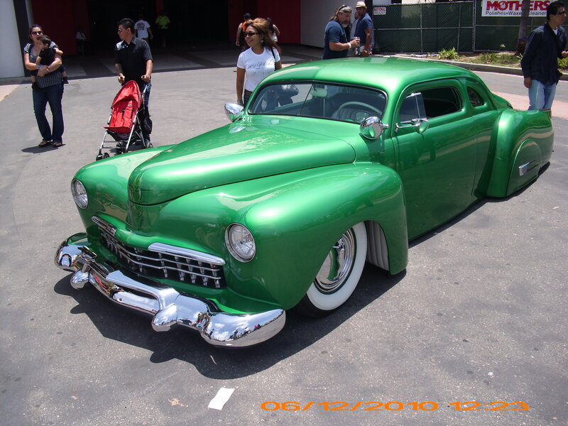 Green Custom Car — Outdoor