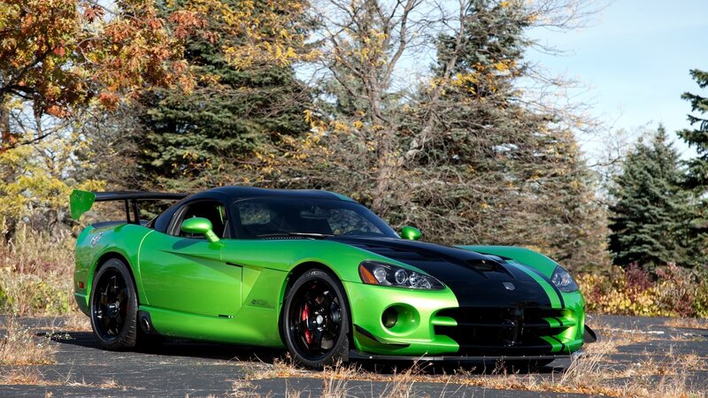 green dodge viper sports car