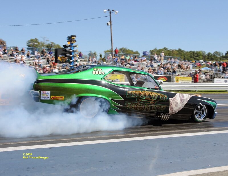 Green Drag Racing Car — Dynamic