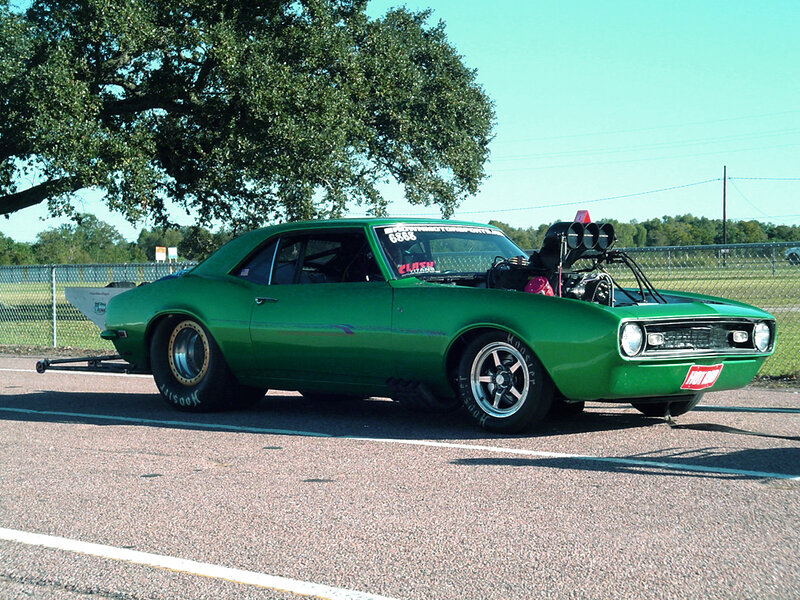 Green Drag Racing Car — Outdoor