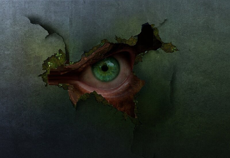 Green Eye Through Hole