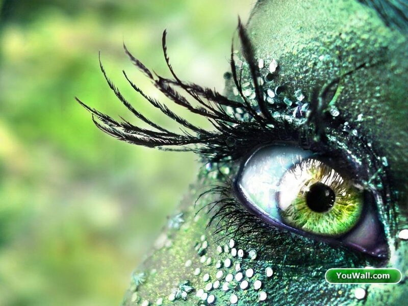 green eye with glitter makeup