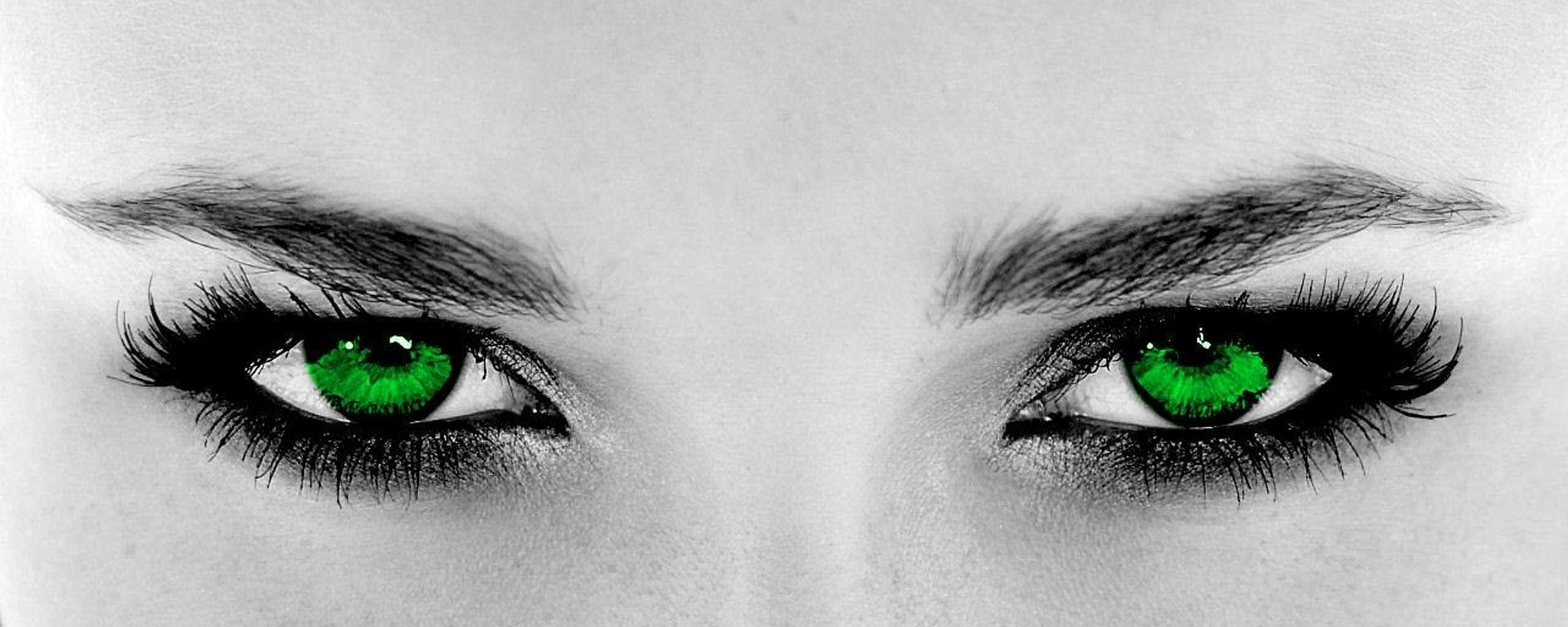 green eyes close-up