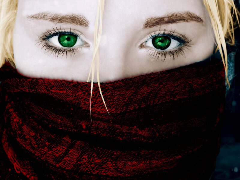 green eyes with red scarf