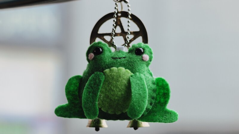 Green Felt Frog Ornament