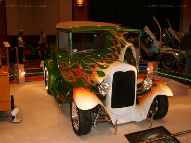 green flame custom car