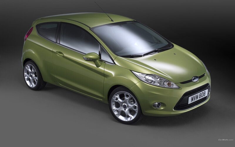 green ford fiesta hatchback