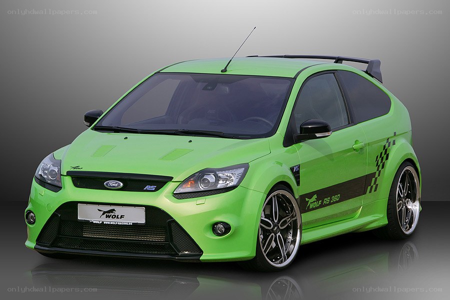 green ford focus rs car