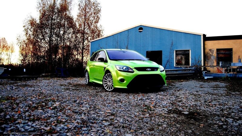 Green Ford Focus Rs — Dramatic, Autumn, Photograph