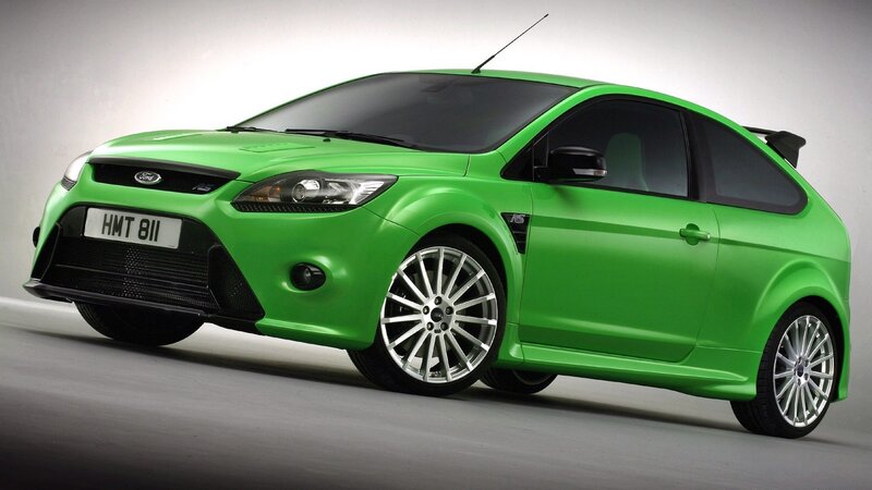 Green Ford Focus Rs — Dramatic, Photograph, Car, Wheels, Antenna