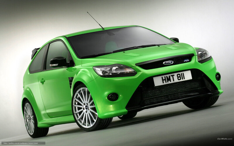 Green Ford Focus Rs — Dramatic, Photograph