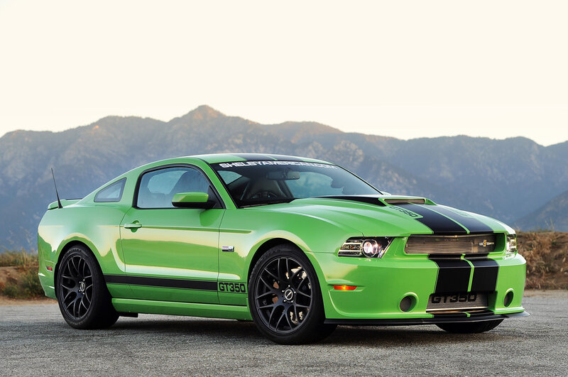 Green Ford Mustang — Dramatic