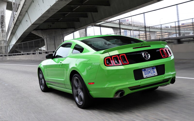 Green Ford Mustang — Dynamic, Photograph, Car