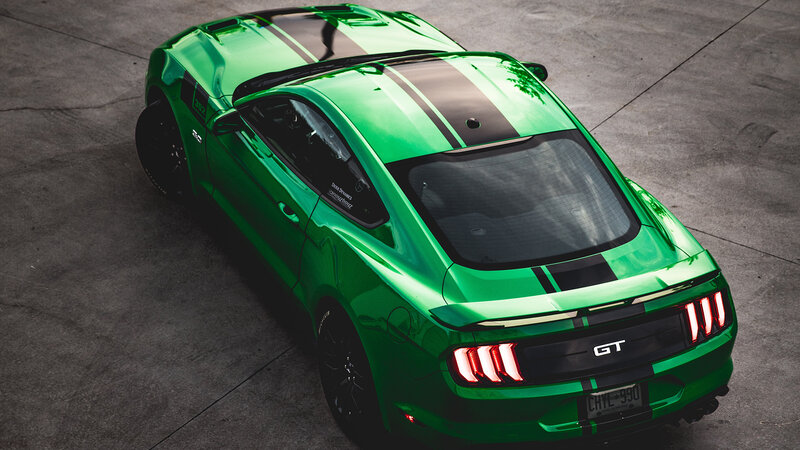 Green Ford Mustang Gt — Dramatic